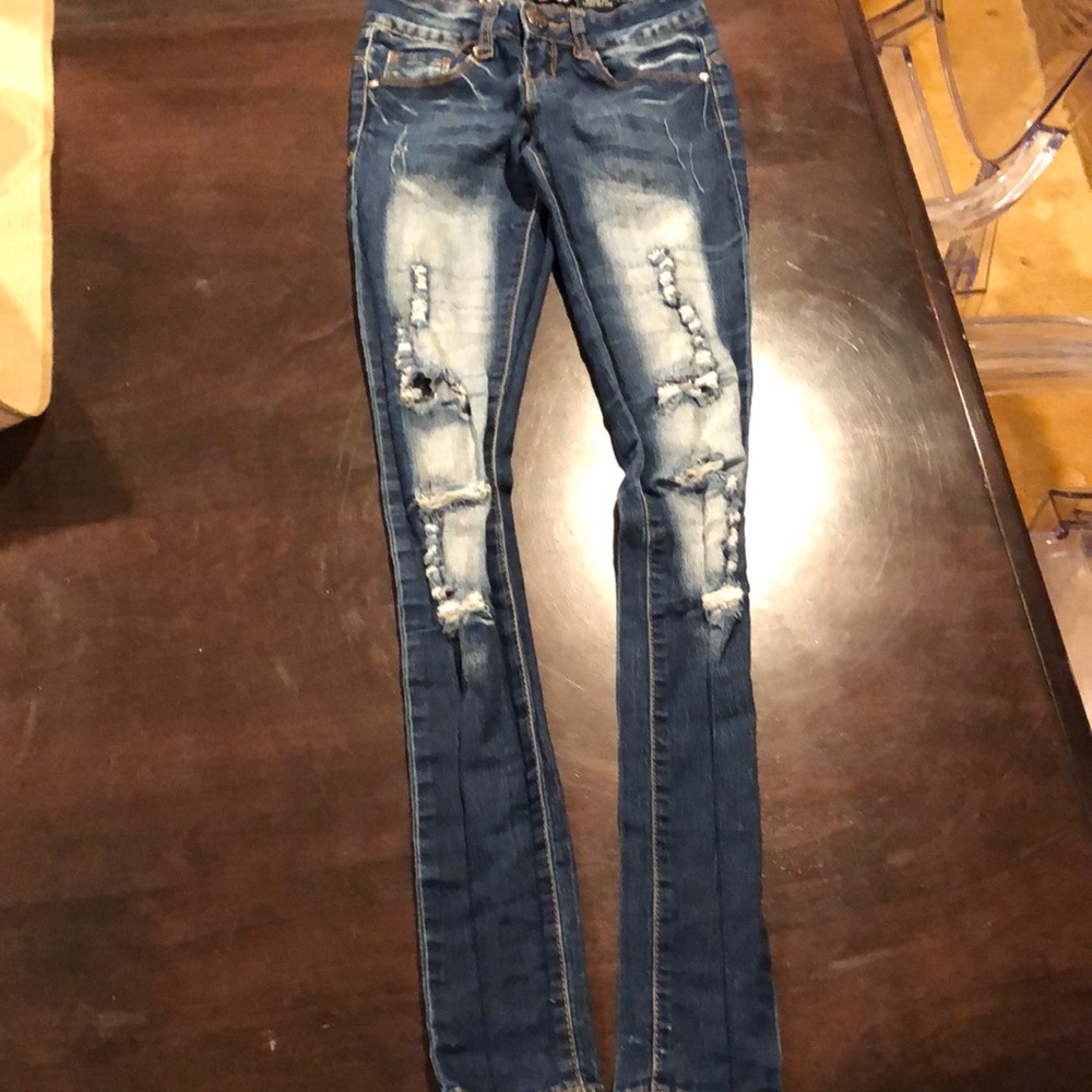 VIP JEANS 👖 - Picture 2 of 16